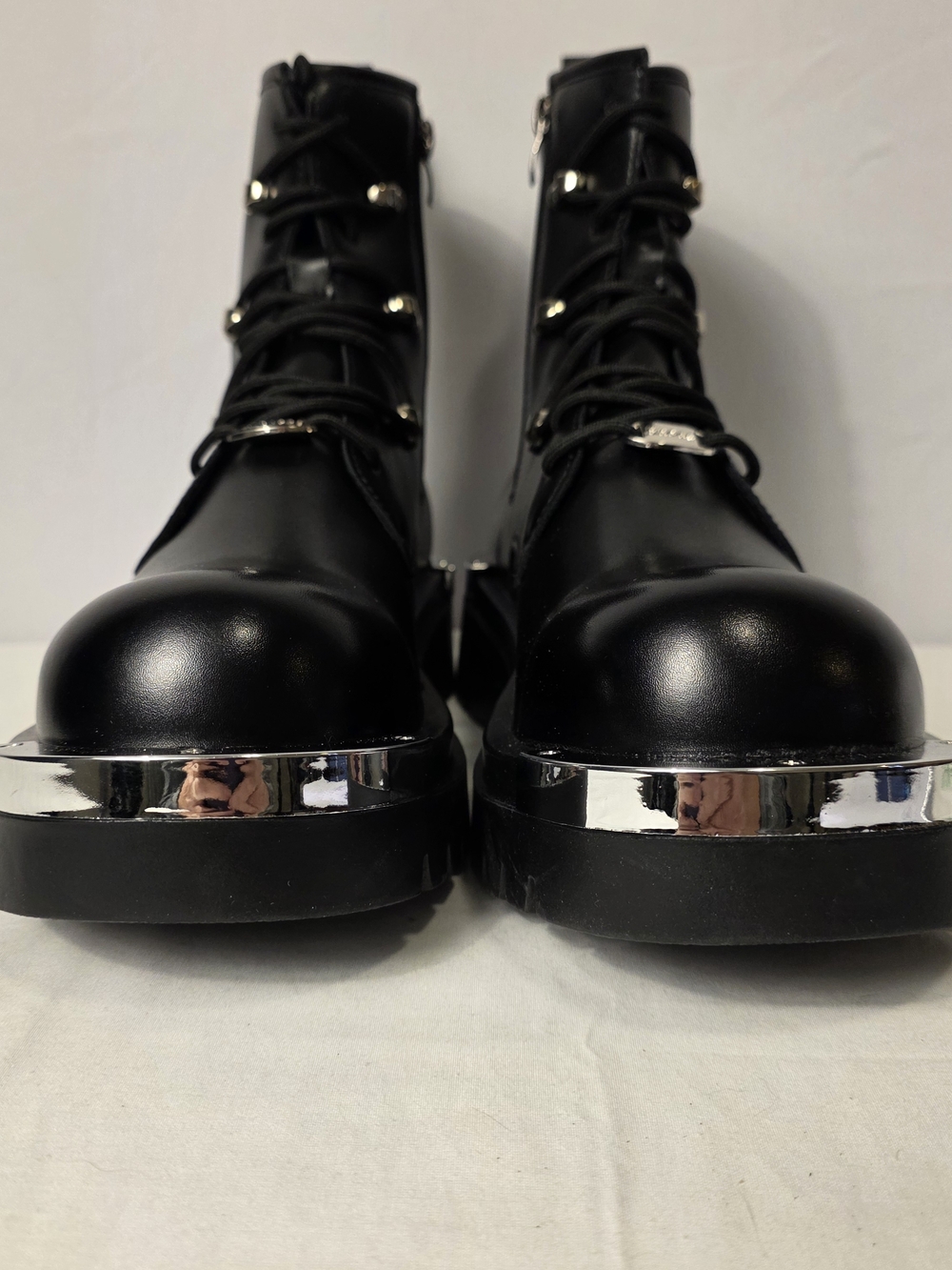 Men's Black Combat Biker Boot With Chrome Accent Size 11 Unbranded - Picture 4 of 16